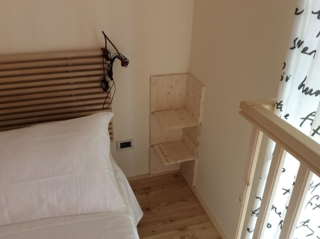 Apartament Au Petit Bonheur Genua Pokój zdjęcie