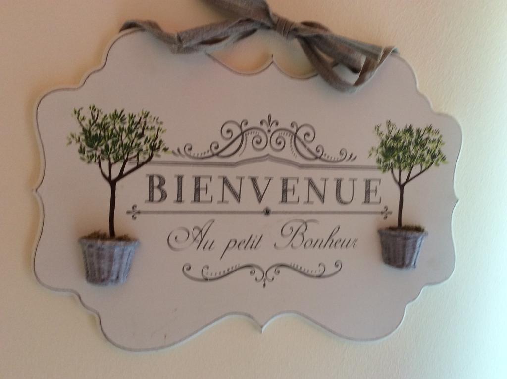 Apartament Au Petit Bonheur Genua Pokój zdjęcie